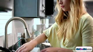 Big tits गोरा आउछ प्रारम्भिक घर उनको सानो स्तन gf र तिनीहरूले संग celebrate lesbian sex.तिनीहरूले चुम्बन र गोरा babe छ rimmed र facesits उनको