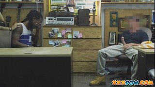 ���ழை காதலன் பார்க்க அவரது சொந்த ஜிஎஃப் getting fucked!