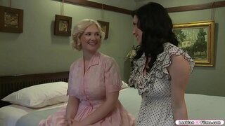 Kaba tene bishitá un di maron amigu i kuminsá papia riba midí for di bo ta.Despues di aki,congue ahinda i ta cuminsa na sunchi kada un di e otro.E siguiente tin bo amor cuba e ta i a kaba di tonto.Den kambio e ta hasi meskos ku su amor.