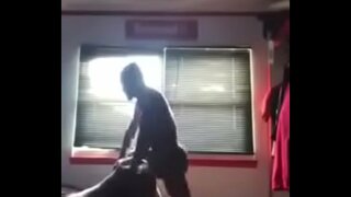 ���ාරුණික, බැන්ජෝ මට ඕන ඕක්ලන්ඩ්